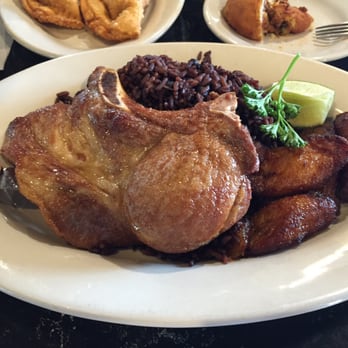 Cafe Piquet - Cuban Near Me - Bellaire, Texas