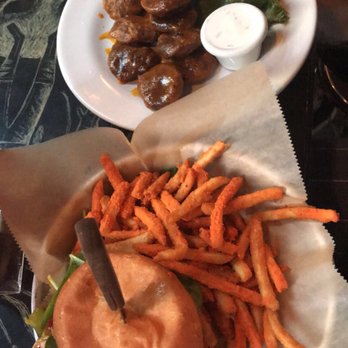 Stella's Lounge - Vegan ChickPea Wings and impossible burger! There are so many vegan options!! - Burgers Near Me - Grand Rapids, Michigan Stella's Lounge - Vegan ChickPea Wings and impossible burger! There are so many vegan options!! - Burgers Near Me - Grand Rapids, Michigan