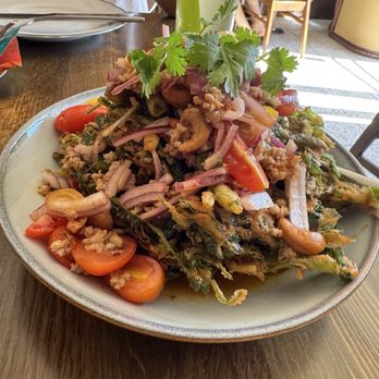 Glom Thai - Thai Near Me - Berkeley, California