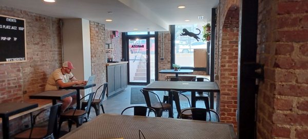 Commissary Barber & Barista by null