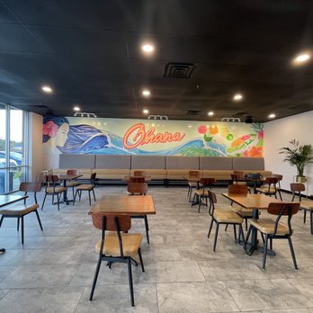 Poke Munch - Inside - Hawaiian Near Me - Edwardsville, Illinois