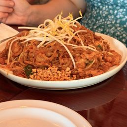 Pad thai Pad thai