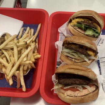 In-N-Out Burger - Burgers Near Me - Barstow, California In-N-Out Burger - Burgers Near Me - Barstow, California