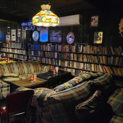 Charlie Brown's Restaurant - Interior