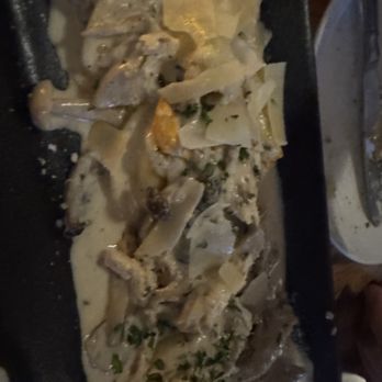 Quattro - Chicken pesto - Pizza Near Me - Boston, Massachusetts