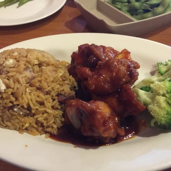 Thai Noodle - General Tso Chicken - Asian Fusion Near Me - West Palm Beach, Florida Thai Noodle - General Tso Chicken - Asian Fusion Near Me - West Palm Beach, Florida