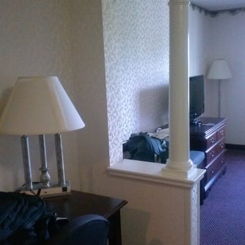 Comfort Suites West Warwick - Providence - Hotels Near Me - West Warwick, Rhode Island