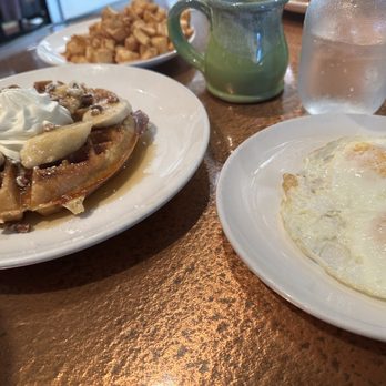 Another Broken Egg Cafe - Waffles- bourbon style with eggs over easy and a side op potatoes - Breakfast & Brunch Near Me - Burbank, California