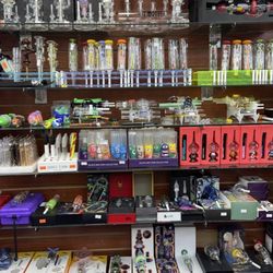 100% Smoke Shop