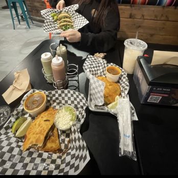 El Jefe Tacos - Quesabirria Horchata carne asada tacos - Mexican Near Me - Tempe, Arizona