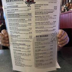 Dawghouse Pub and Eatery