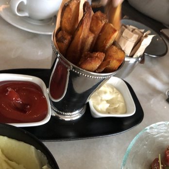 The Victor - Steakhouses Near Me - Vancouver, British Columbia