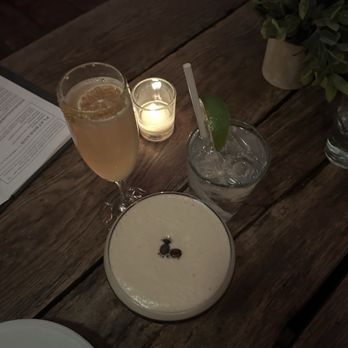 Refinery Rooftop - Espresso martini - Lounges Near Me - New York, New York