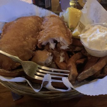 Four Moon Tavern - Fish and Chips - American Near Me - Chicago, Illinois