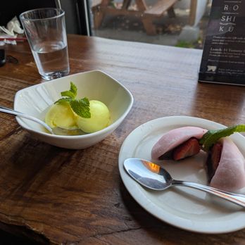 Yoroshiku - Yuzu Sorbet and Ichigo Daifuku - Ramen Near Me - Seattle, Washington Yoroshiku - Yuzu Sorbet and Ichigo Daifuku - Ramen Near Me - Seattle, Washington
