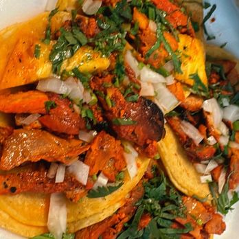 Taqueria El Roble Del Leon - Tacos de alpastor - Food Trucks Near Me - Bakersfield, California Taqueria El Roble Del Leon - Tacos de alpastor - Food Trucks Near Me - Bakersfield, California
