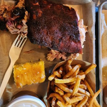 Smokehaus - Pulled pork. Chicken,  ribs - Smokehouse Near Me - Amherst, New Hampshire