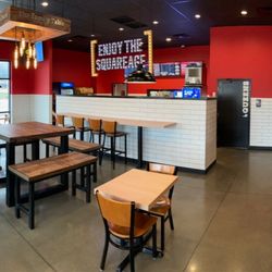 Cassano's Pizza King - Fresh interior