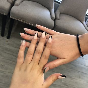 Salon Simis - Full acrylic sets with design - Hair Extensions Near Me - Fairfax, Virginia