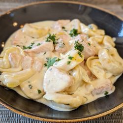 Pasta Eataliana - Tortellini con salmone