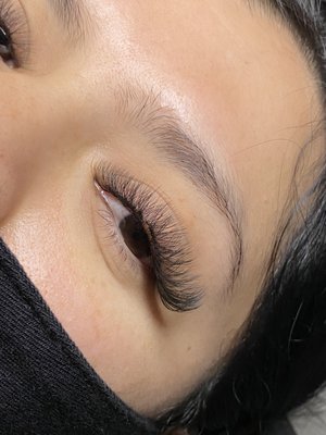 Glamminlashesbyjulissa