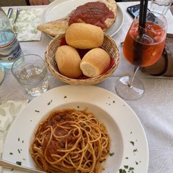Lugano di Langiu e Rizzella - Spaghetti and calzone