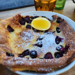 Blueberry Dutch pancake