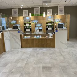 Trulieve Punta Gorda Dispensary - Dispensary Counter
