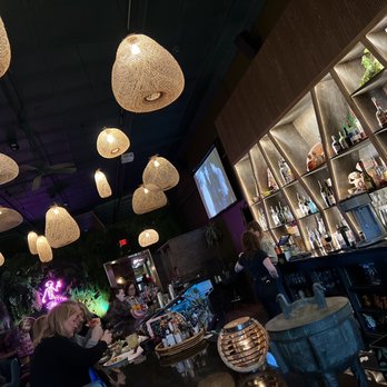 The Hello Hi - Bar area - Cocktail Bars Near Me - Sioux Falls, South Dakota