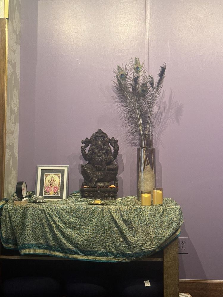Maitri Yoga Logo