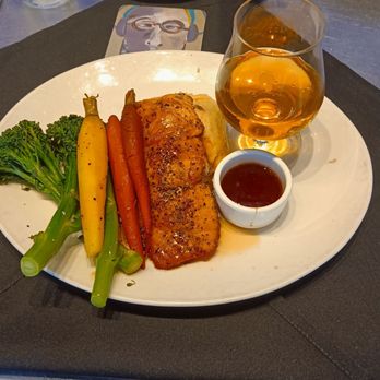 Yard House - Salmon w/ veggies - New American Near Me - Riverside, California Yard House - Salmon w/ veggies - New American Near Me - Riverside, California