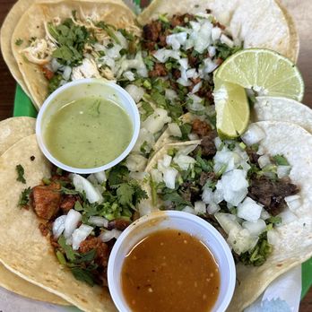 Tacos El Rinconcito - Tacos (beef, spicy pork, chicken, chorizo) - Mexican Near Me - Tulsa, Oklahoma Tacos El Rinconcito - Tacos (beef, spicy pork, chicken, chorizo) - Mexican Near Me - Tulsa, Oklahoma