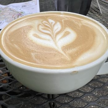 Medio Cafe - Latte - Cafes Near Me - Friday Harbor, Washington