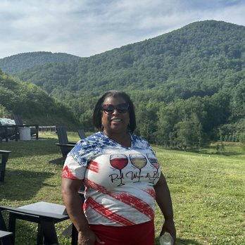 Stone Ashe Vineyard - One more top model. - Wineries Near Me - Hendersonville, North Carolina Stone Ashe Vineyard - One more top model. - Wineries Near Me - Hendersonville, North Carolina