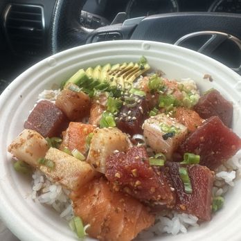 Just Roll'd Up - The Big Kahuna (ordered the smaller size) - Food Trucks Near Me - Pittsburgh, Pennsylvania Just Roll'd Up - The Big Kahuna (ordered the smaller size) - Food Trucks Near Me - Pittsburgh, Pennsylvania