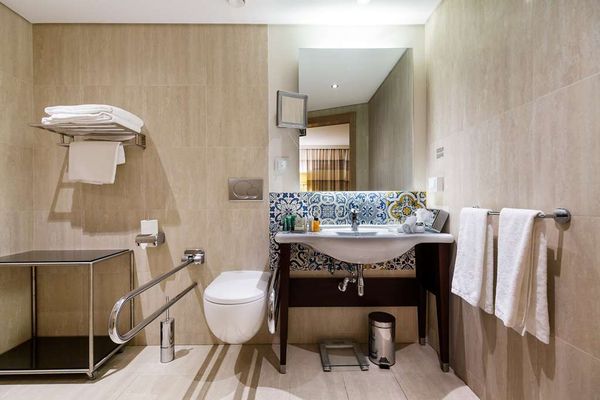 Hilton Vilamoura As Cascatas Golf Resort & Spa by null