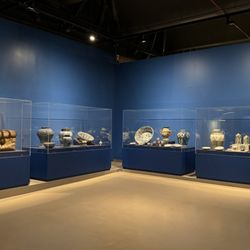 Antiguo Colegio de San Ildefonso - Objects obtained in trade with Asian countries