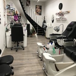 Kimi Nails - Intérieur du salon de KIMI NAILS