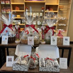Rocky Mountain Chocolate Factory - Gift sets for the holidays!