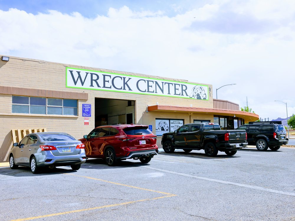 WRECK CENTER AUTO BODY COLLISION REPAIR SPECIALISTS 455 Photos & 24