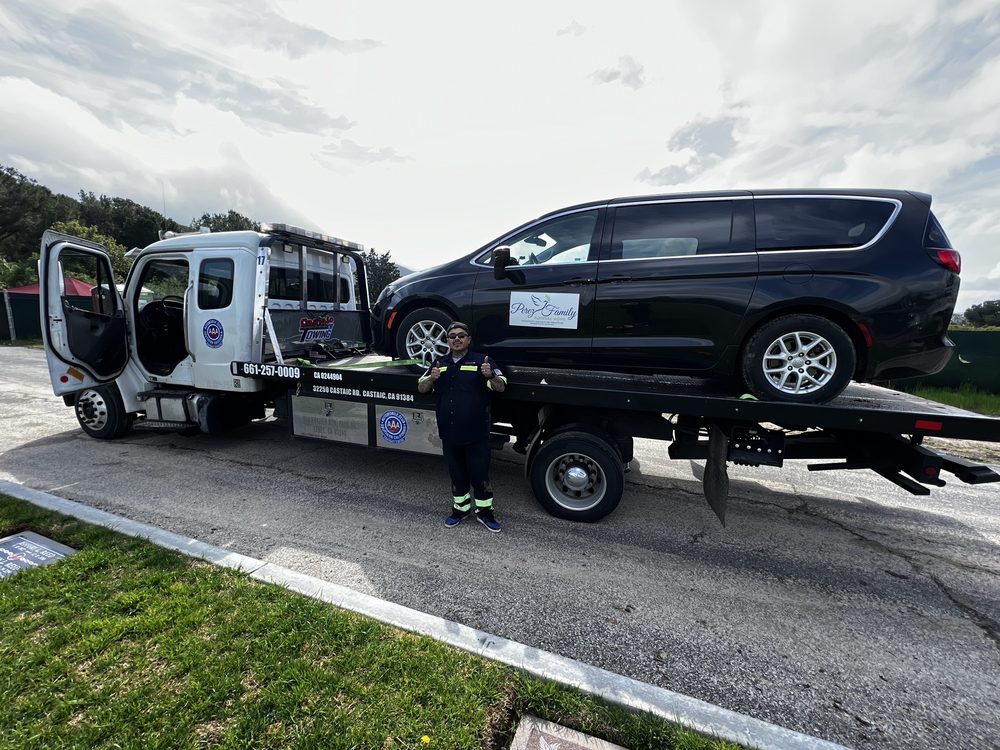 CASTAIC TOWING 24 Photos & 42 Reviews 32250 Castaic Rd, Castaic