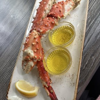 Montauk Seafood Grill - Alaskan King crab (app) was huge! So fresh the meat peeled right off - Seafood Near Me - Vail, Colorado Montauk Seafood Grill - Alaskan King crab (app) was huge! So fresh the meat peeled right off - Seafood Near Me - Vail, Colorado