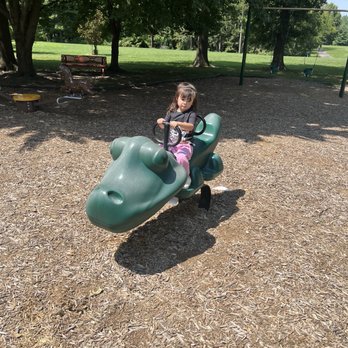 Stacy Park - Parks Near Me - Olivette, Missouri