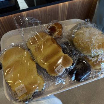 85°C Bakery Cafe-Niles - Bakeries Near Me - Niles, Illinois