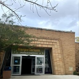Multi exhibits inside to escape heat/cold etc Multi exhibits inside to escape heat/cold etc