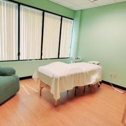 Center of Natural Medicine - 1 of 5 treatment rooms