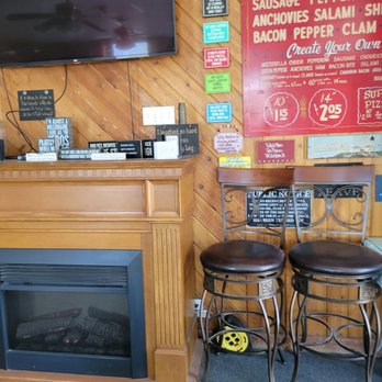 Ace's Pizza - Inside - Pizza Near Me - Jamestown, Rhode Island