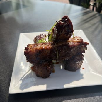 Caroline’s Tavern - Sticky Ribs - New American Near Me - Woodbridge, New Jersey