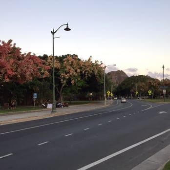 Waikiki Beach - Waikiki beach road - Beaches Near Me Waikiki Beach - Waikiki beach road - Beaches Near Me