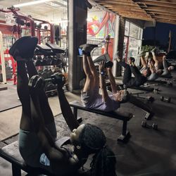 SixPax Gym - First class starts at 5:30am